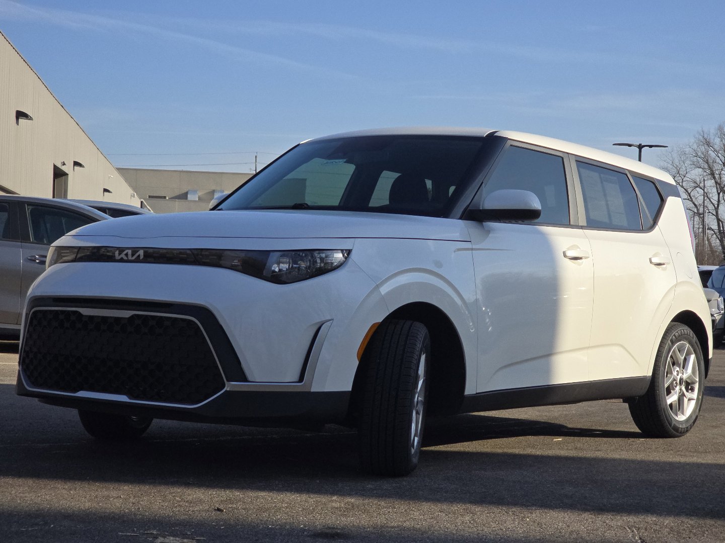 Used 2023 Kia Soul LX w/ LX Technology Package FWD image 10
