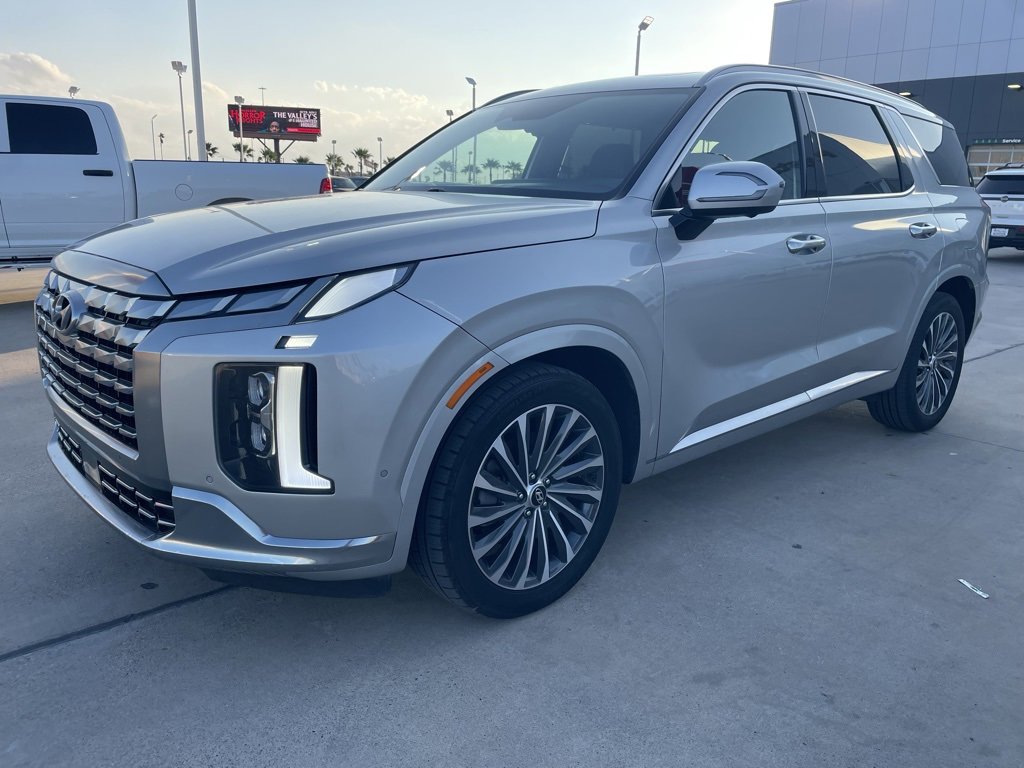 Used 2024 Hyundai Palisade Calligraphy image 6