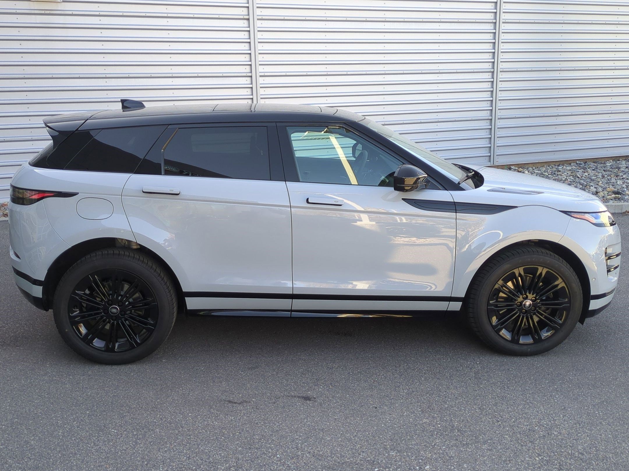 New 2026 Land Rover Range Rover Evoque Dynamic SE image 4