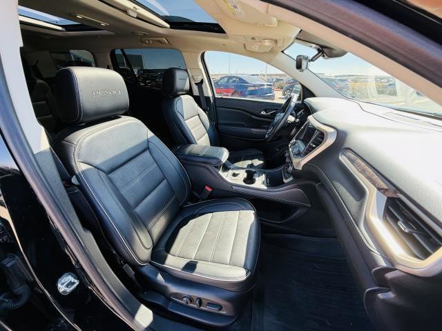 Certified 2023 GMC Acadia Denali w/ Black Diamond Edition image 33
