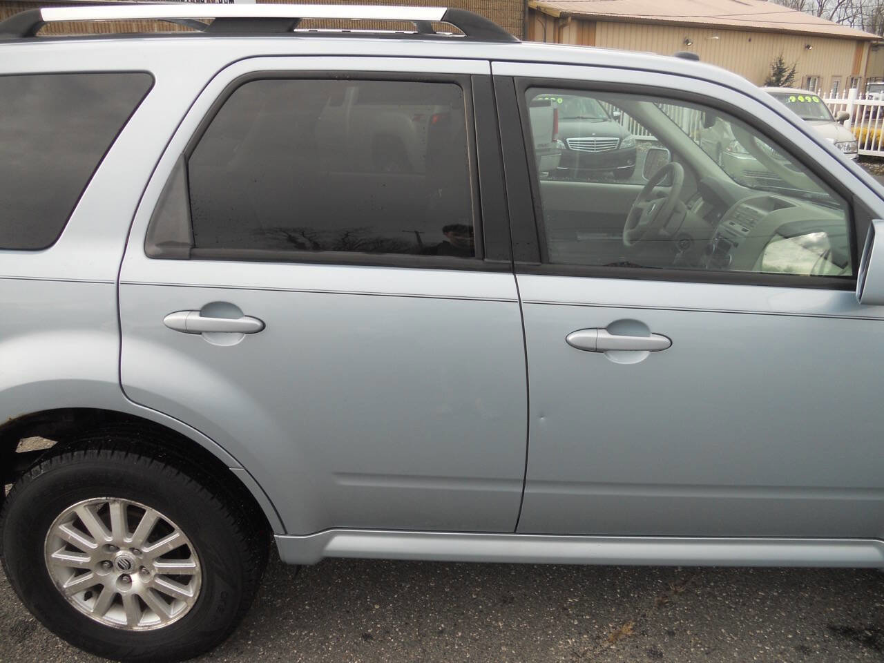 Used 2009 Mercury Mariner Premier image 11