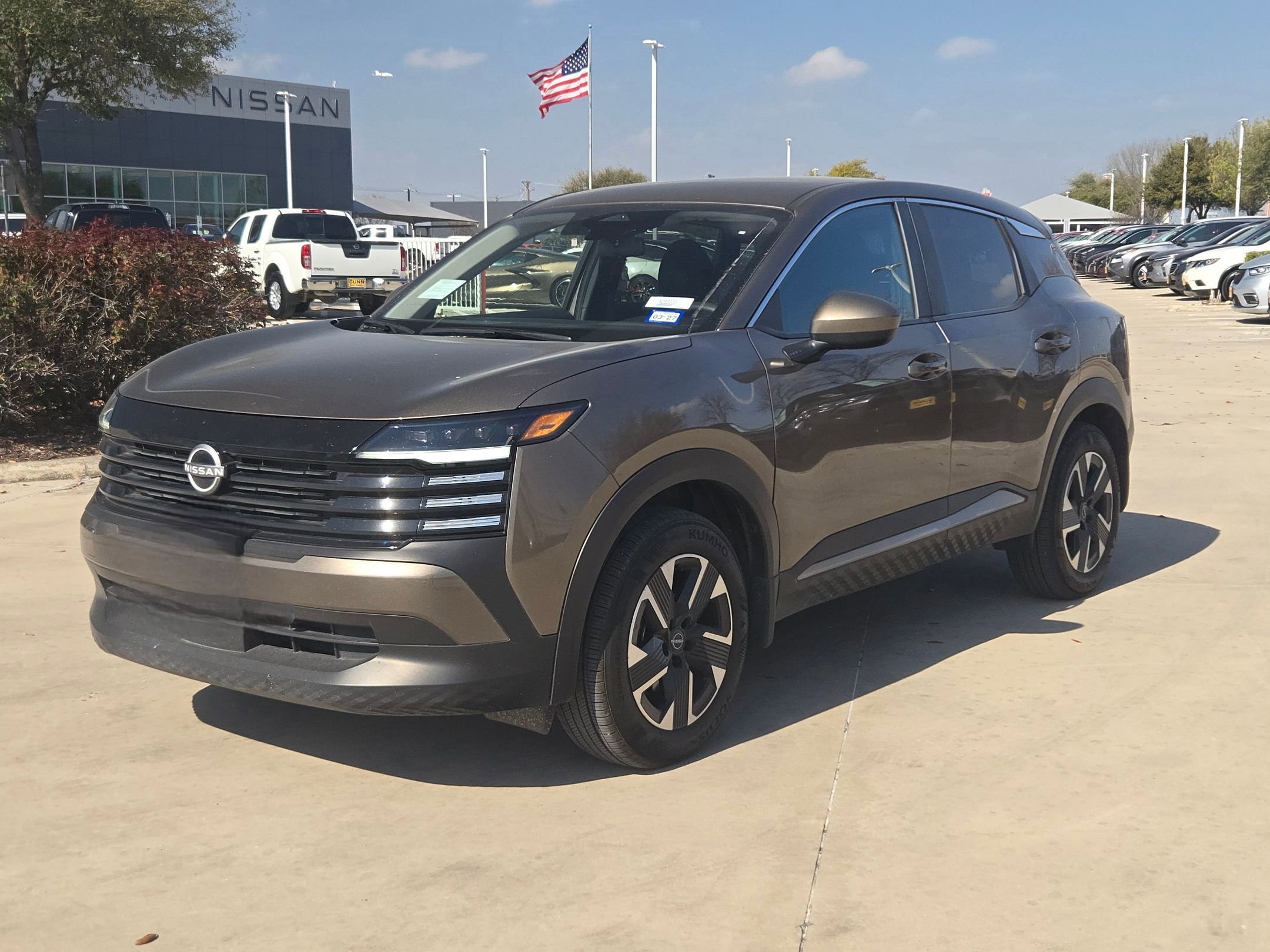 Used 2025 Nissan Kicks SV image 7