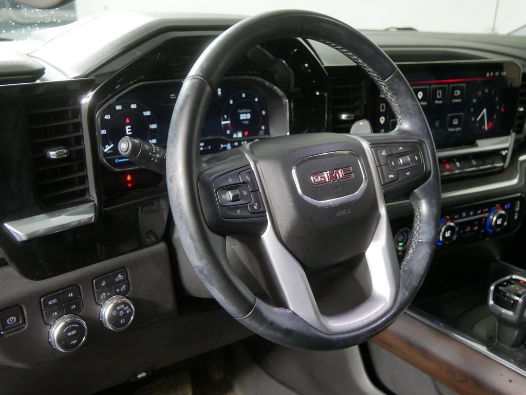 Used 2023 GMC Sierra 1500 SLT w/ SLT Premium Package AWD/4WD image 13
