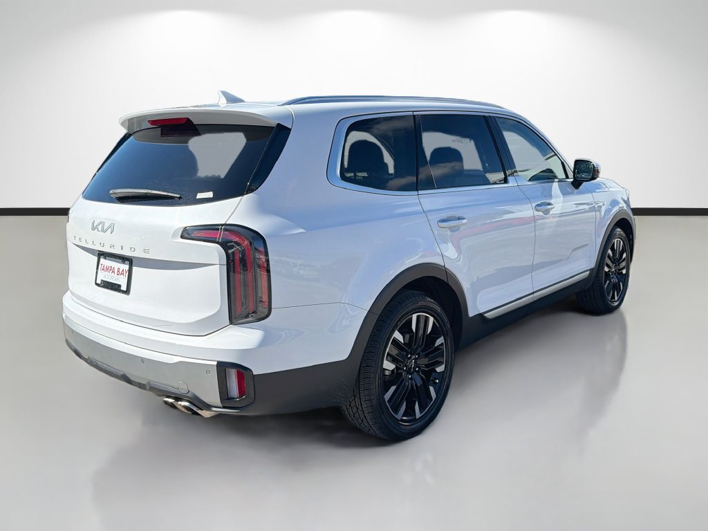 Used 2024 Kia Telluride SX FWD image 3