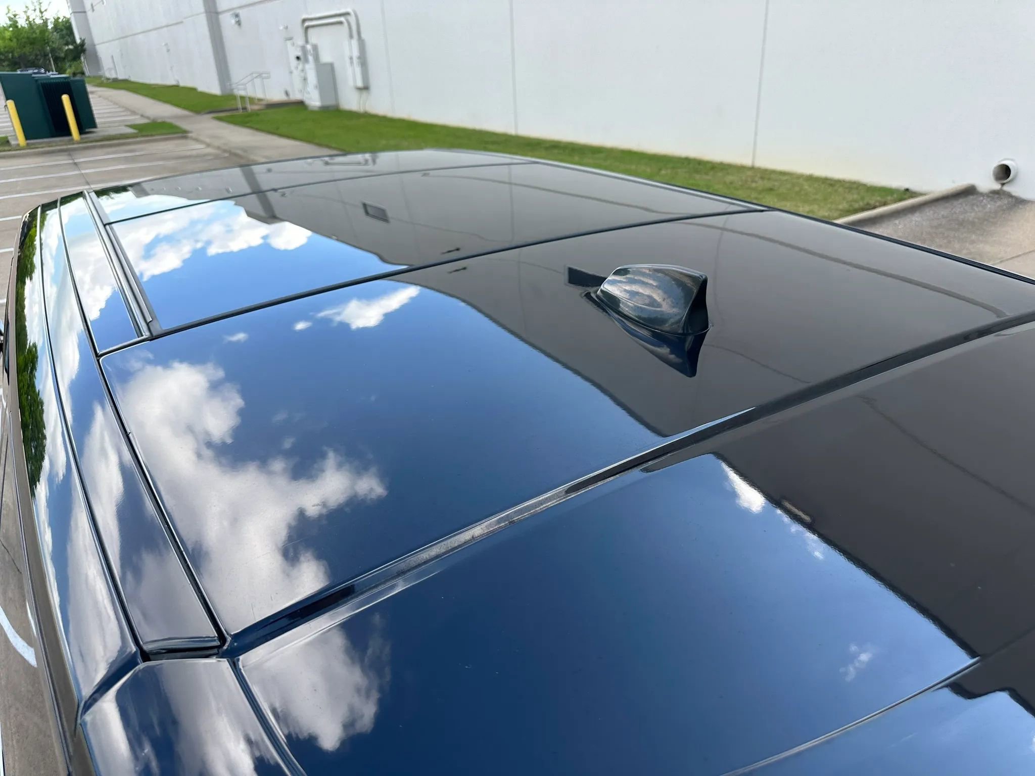 Used 2017 Land Rover Range Rover Long Wheelbase Supercharged image 13