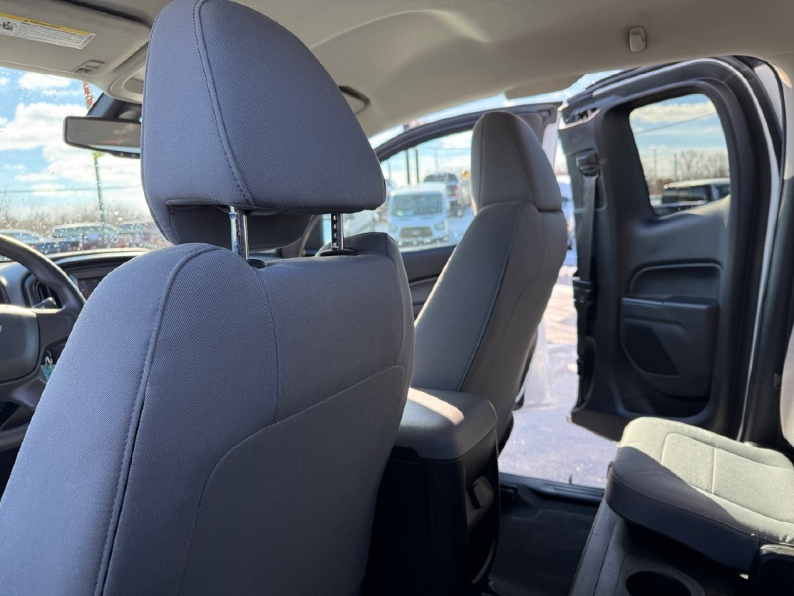 Used 2022 Chevrolet Colorado W/T image 19