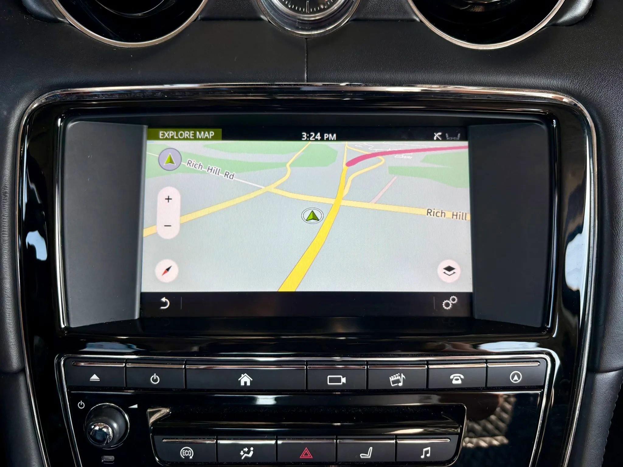 Used 2016 Jaguar XJ L Portfolio RWD image 32