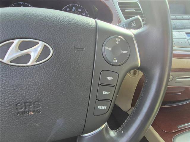 Used 2013 Hyundai Genesis 3.8 RWD image 14