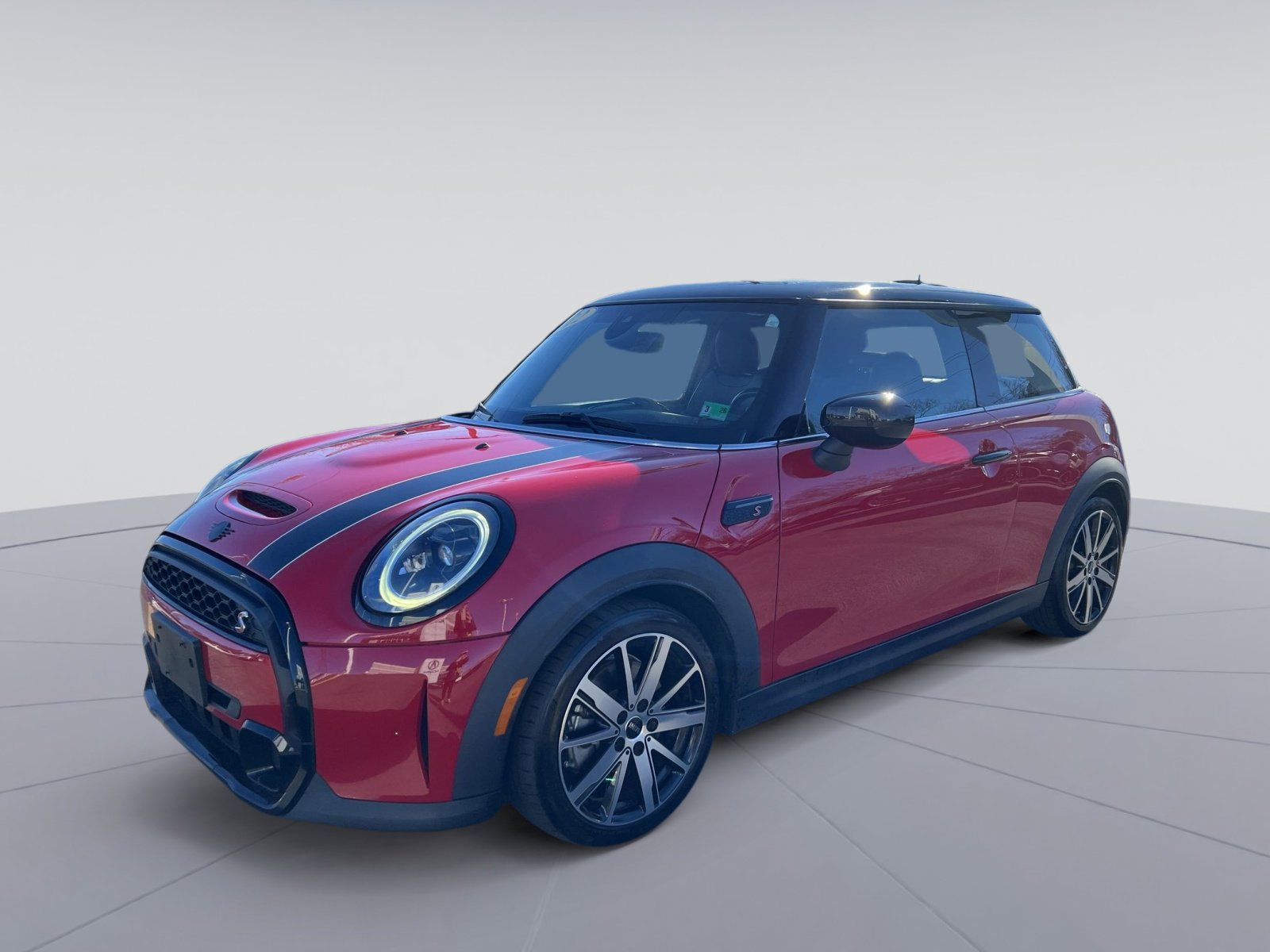 Used 2022 MINI Cooper S w/ Premium Package image 1