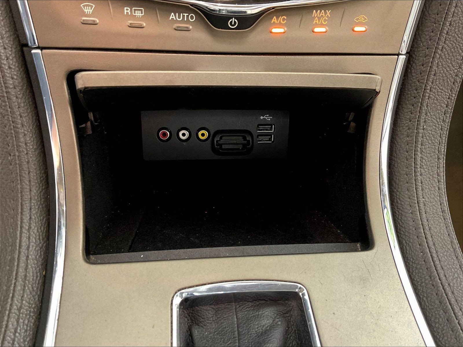 Used 2013 Lincoln MKX FWD image 16
