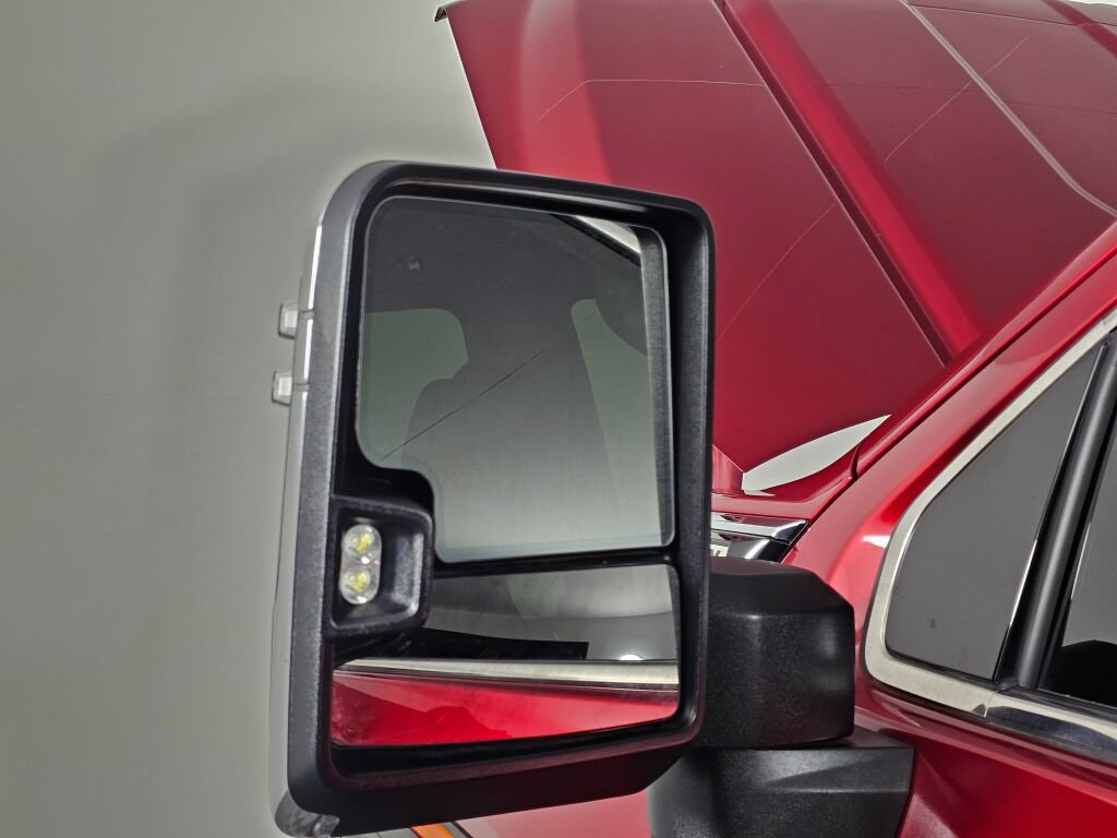 Used 2024 GMC Sierra 3500 Denali AWD/4WD image 9