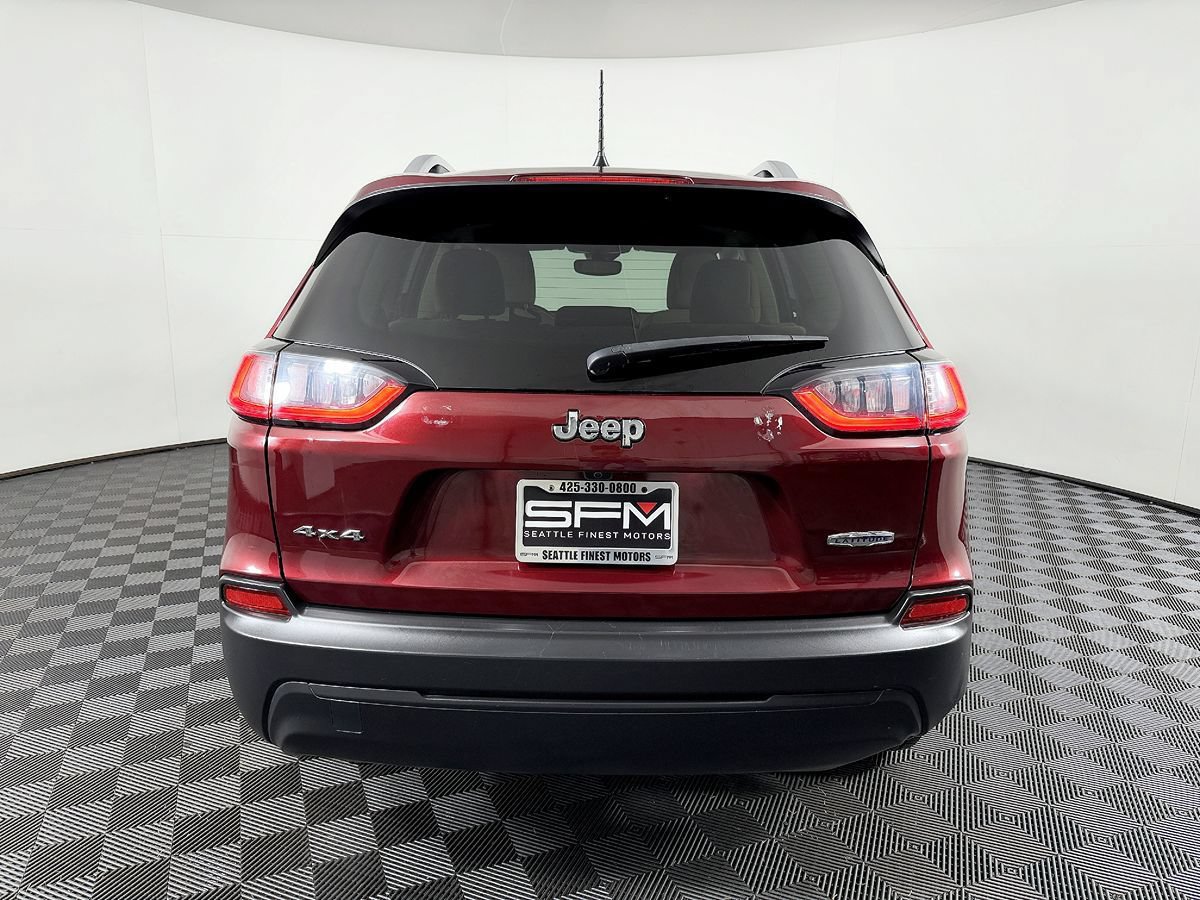 Used 2021 Jeep Cherokee Latitude AWD/4WD image 10