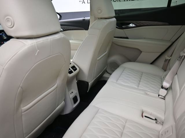 Used 2023 Buick Envision Avenir image 20