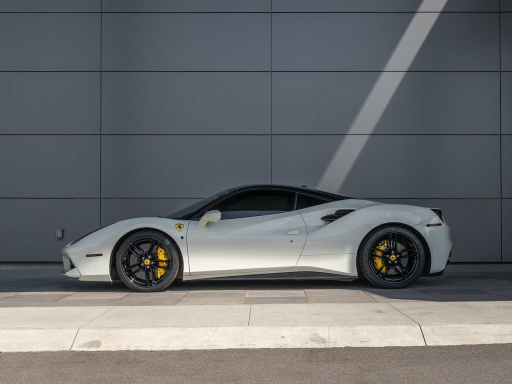 Certified 2018 Ferrari 488 GTB RWD image 39