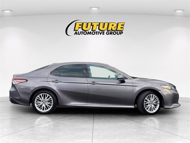 Used 2019 Toyota Camry XLE image 4