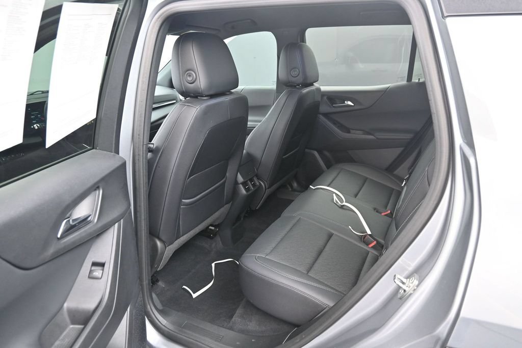 Used 2026 Chevrolet Equinox LT w/ Convenience Package II AWD/4WD image 14