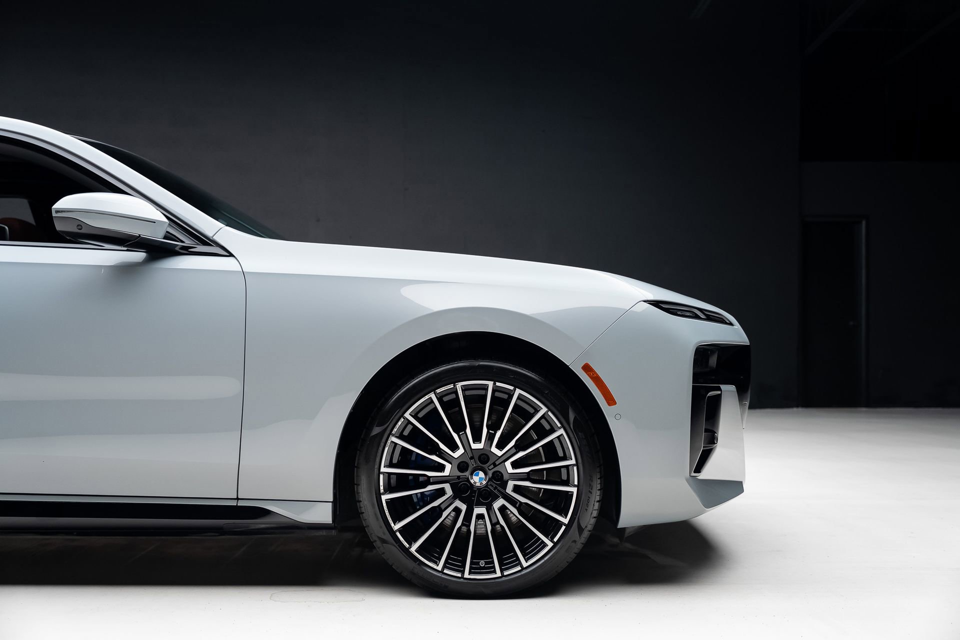 Used 2024 BMW i7 eDrive50 w/ M Sport Package image 37