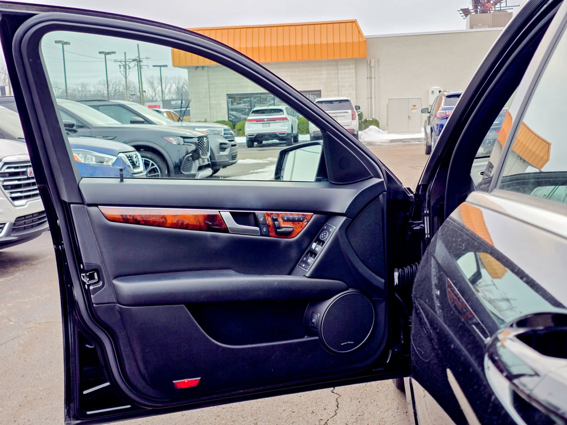 Used 2012 Mercedes-Benz C 250 Sedan image 11