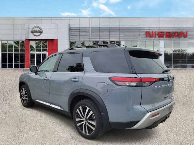 Certified 2025 Nissan Pathfinder Platinum w/ Cargo Package image 7