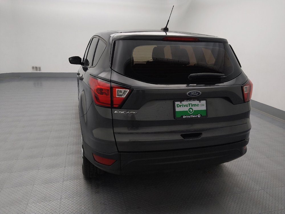 Used 2019 Ford Escape S image 6