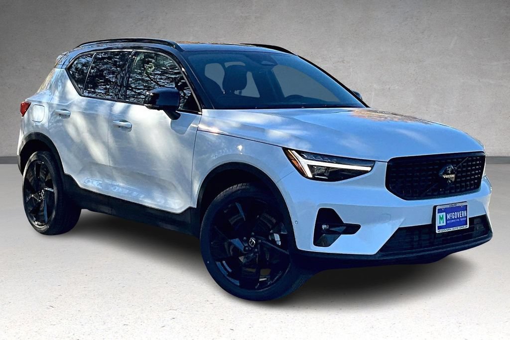 New 2026 Volvo XC40 B5 Ultra w/ Protection Package Premier AWD/4WD image 2