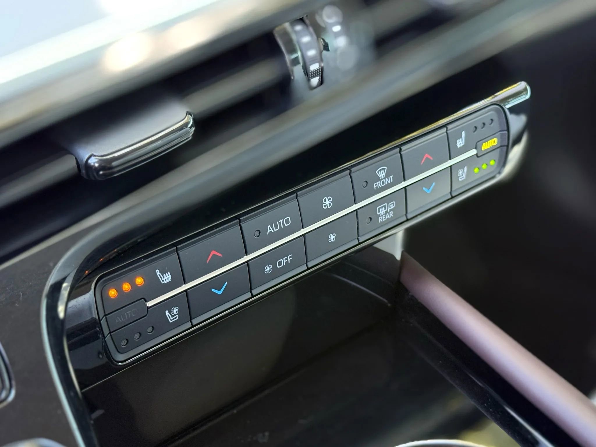 Used 2022 Toyota Mirai Limited Sedan 4D image 21