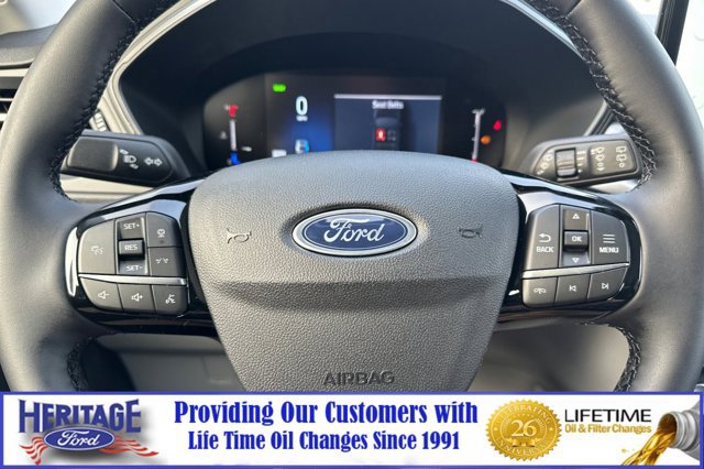 New 2025 Ford Escape SE w/ Class II Trailer Tow Package image 21