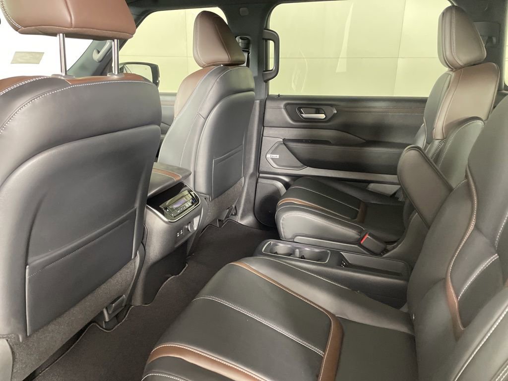 New 2026 Nissan Armada SL w/ Captain's Chari Seat Package image 37