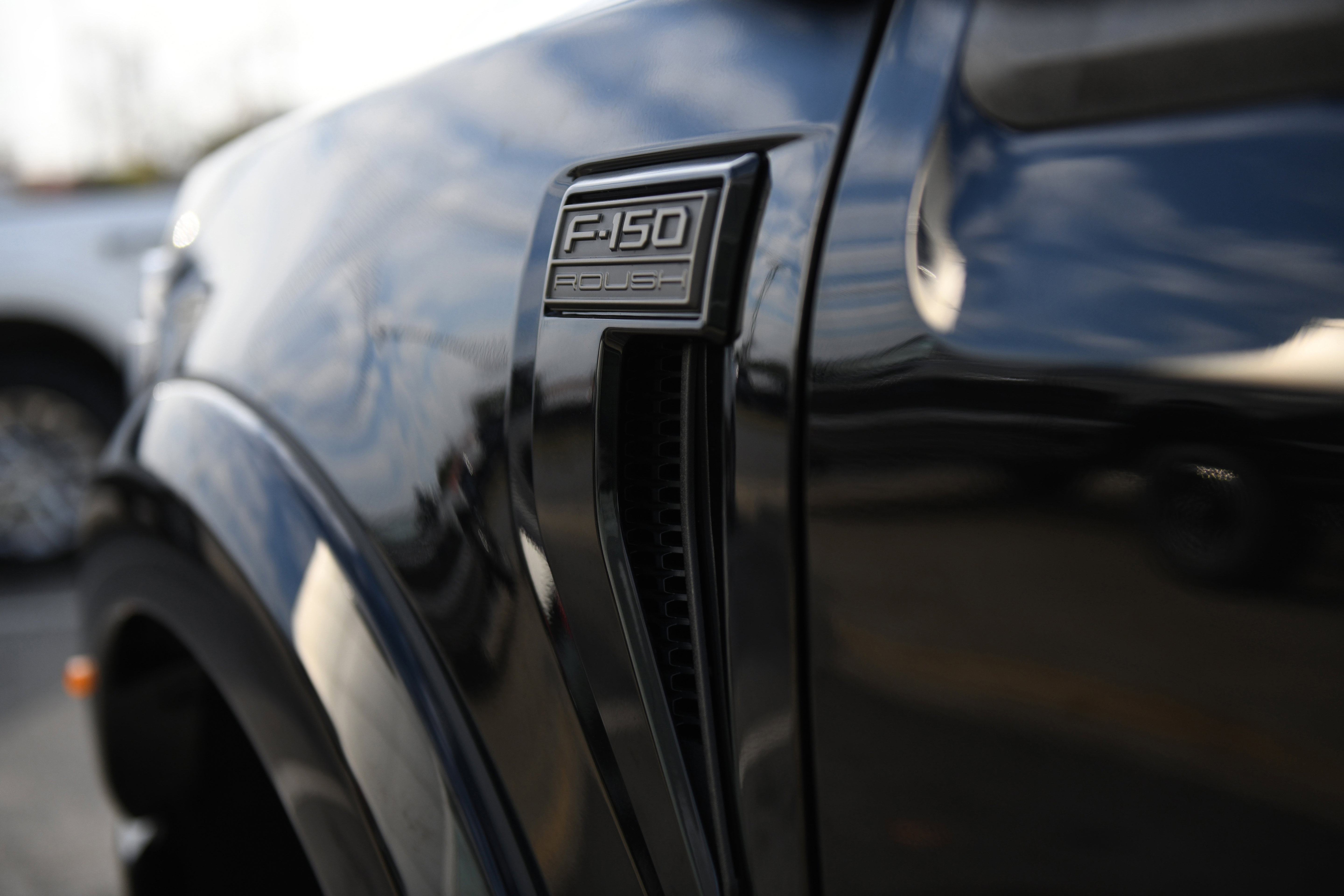 New 2025 Ford F150 Lariat w/ Equipment Group 502A High image 12