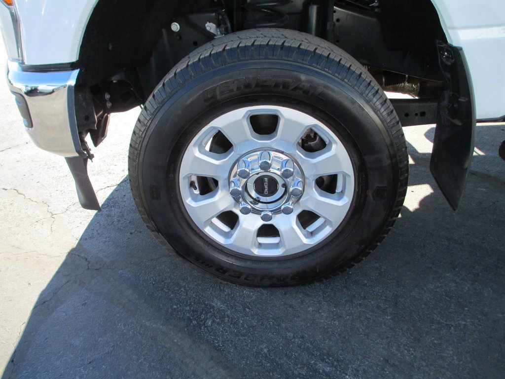 Used 2024 Ford F350 XLT w/ Snow Plow Prep Package image 12