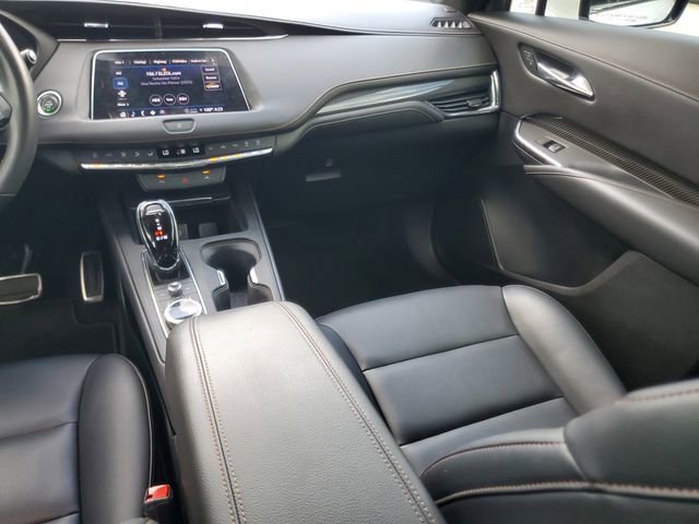 Used 2023 Cadillac XT4 Sport w/ LPO, Onyx Lite Package FWD image 16