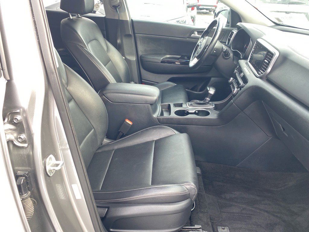 Used 2020 Kia Sportage EX image 26