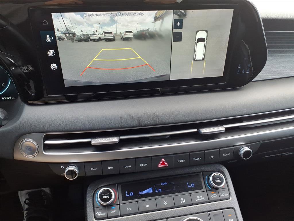 Used 2023 Hyundai Palisade Limited FWD image 13