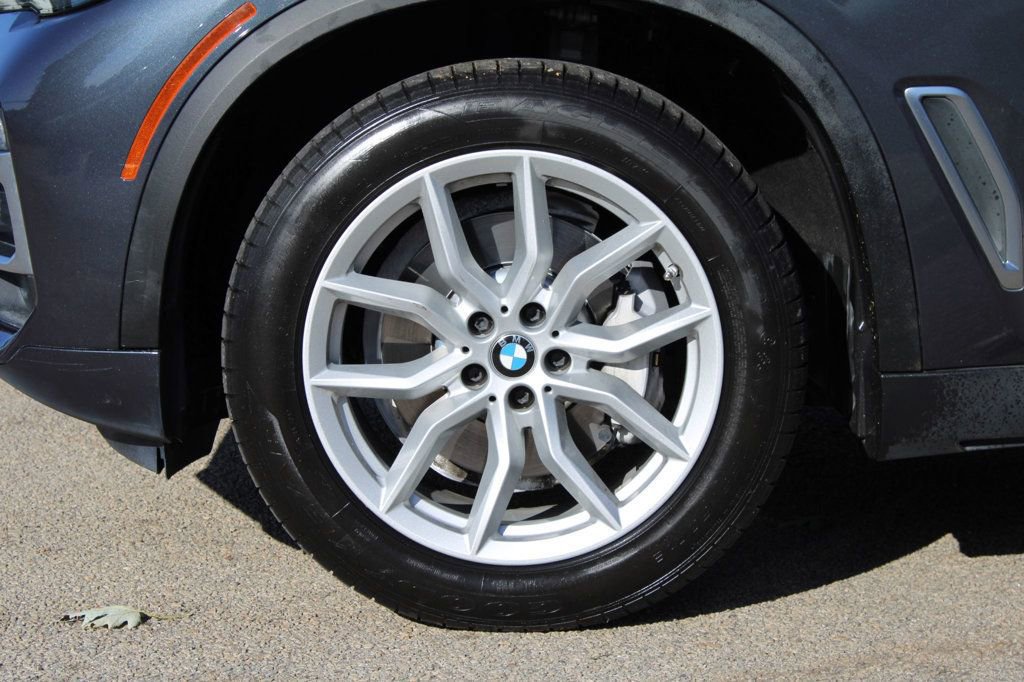 Used 2020 BMW X5 xDrive40i w/ Premium Package image 42