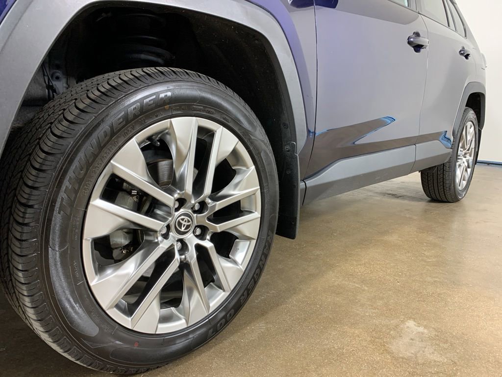 Used 2021 Toyota RAV4 XLE Premium AWD/4WD image 2