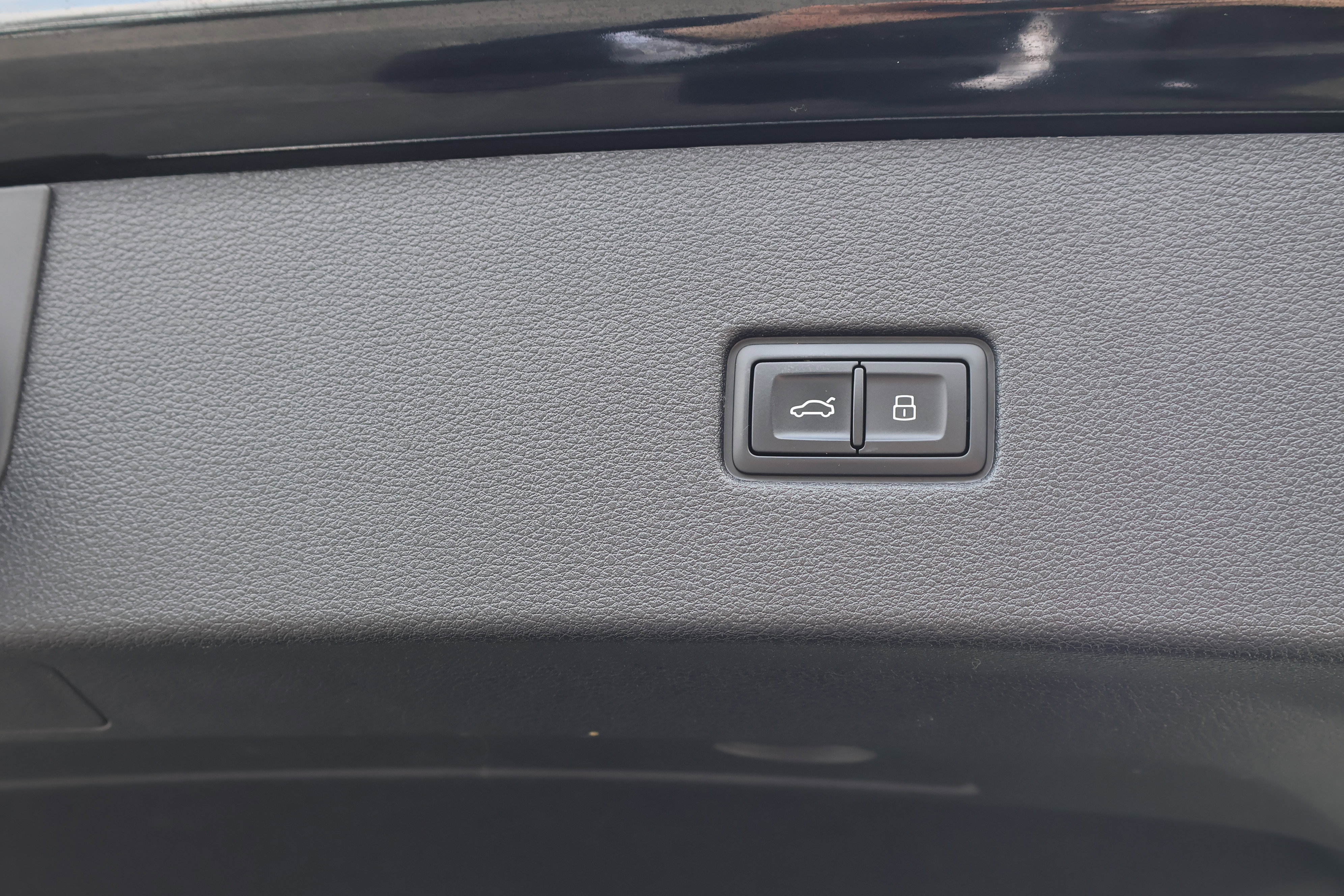 Used 2025 Audi SQ8 Premium Plus image 25