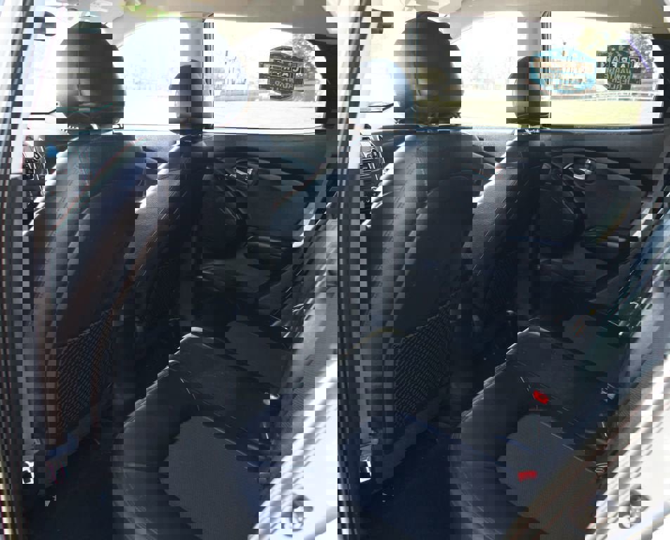 Used 2011 Hyundai Tucson GLS image 10