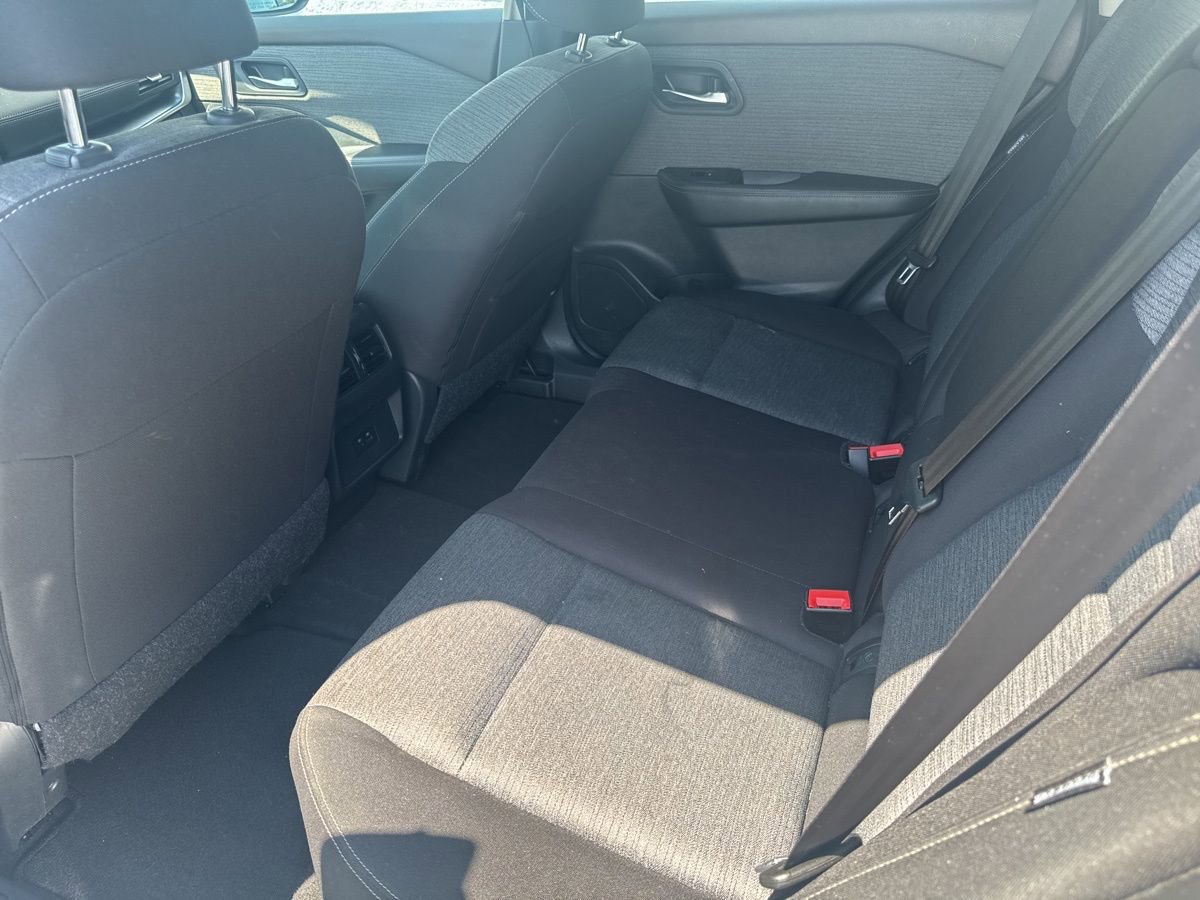 Used 2023 Nissan Rogue SV AWD/4WD image 32