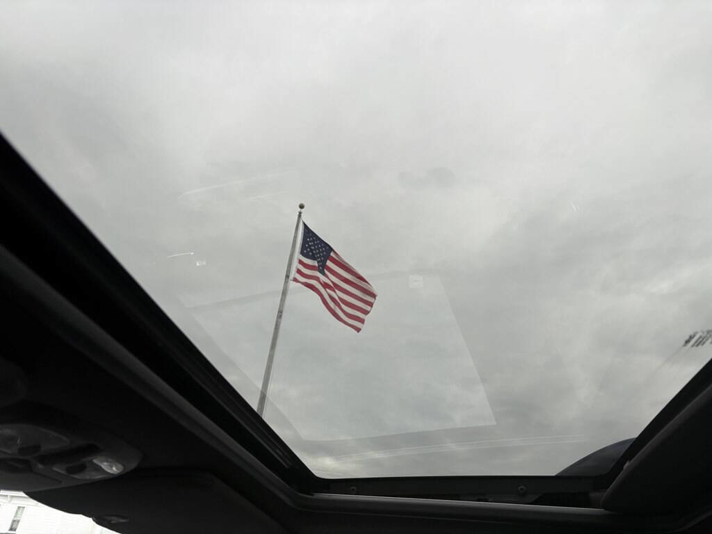 Used 2011 Mercury Mariner 2WD w/ 101A Rapid Spec Order Code image 22