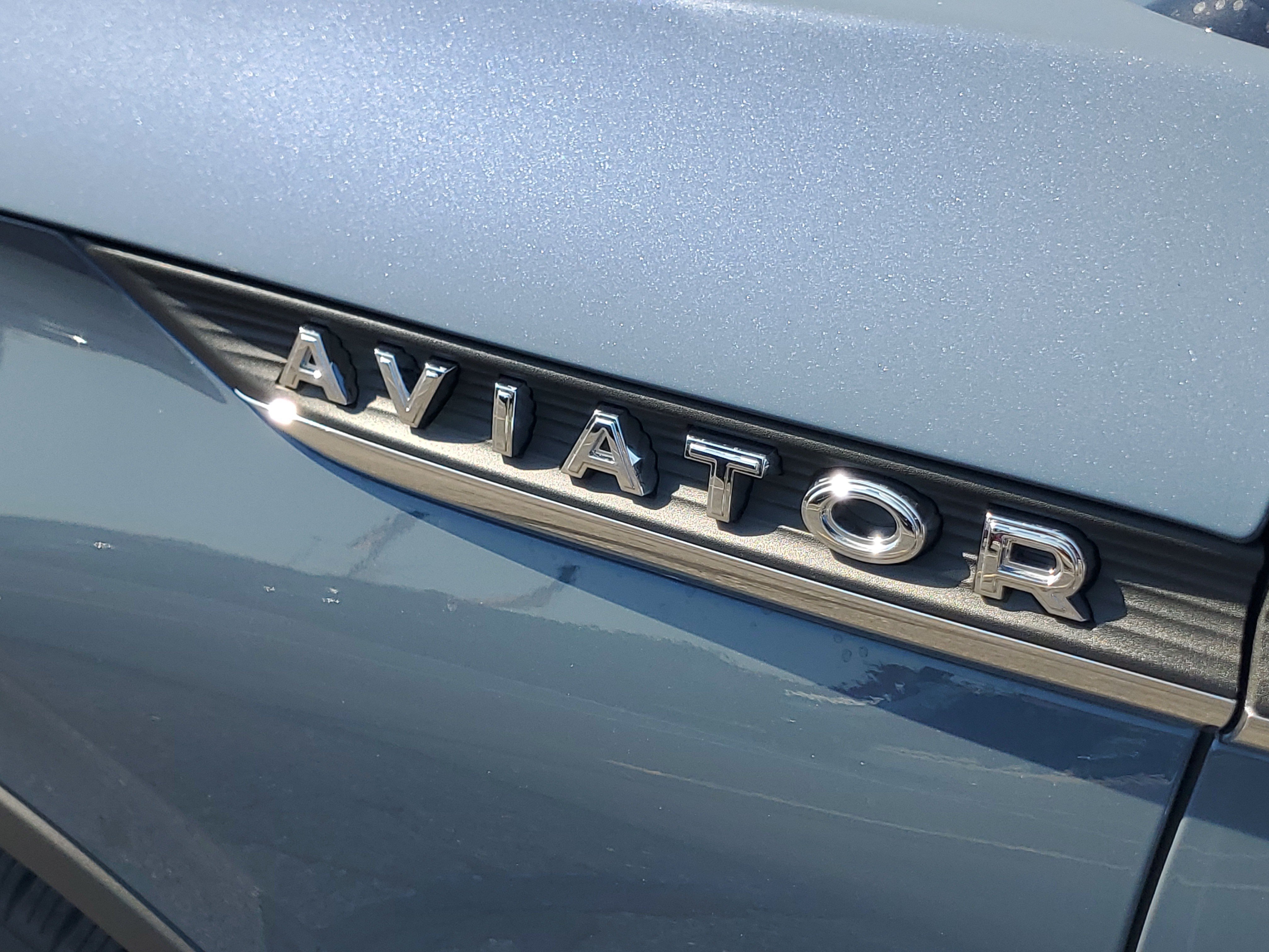 New 2026 Lincoln Aviator AWD image 7