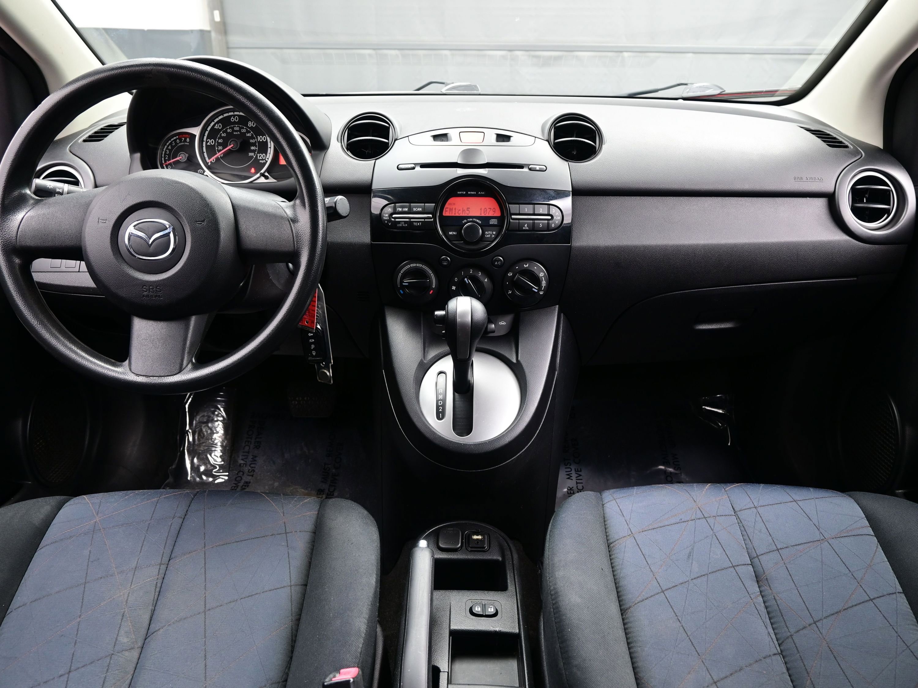 Used 2013 MAZDA MAZDA2 Sport FWD image 16