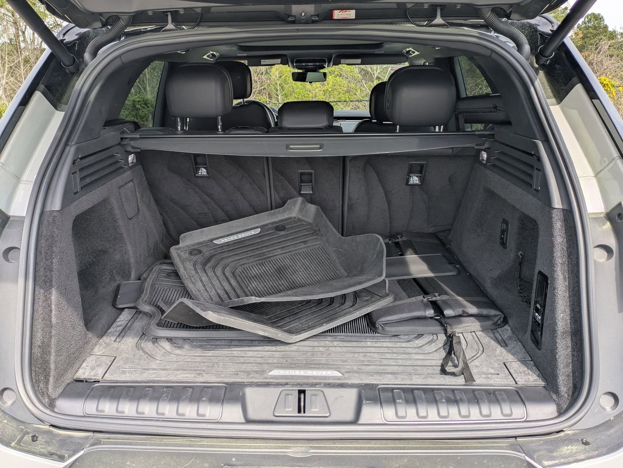 Certified 2024 Land Rover Range Rover Sport SE image 28