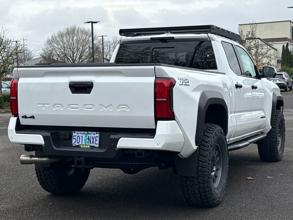 Used 2024 Toyota Tacoma TRD Off-Road image 5