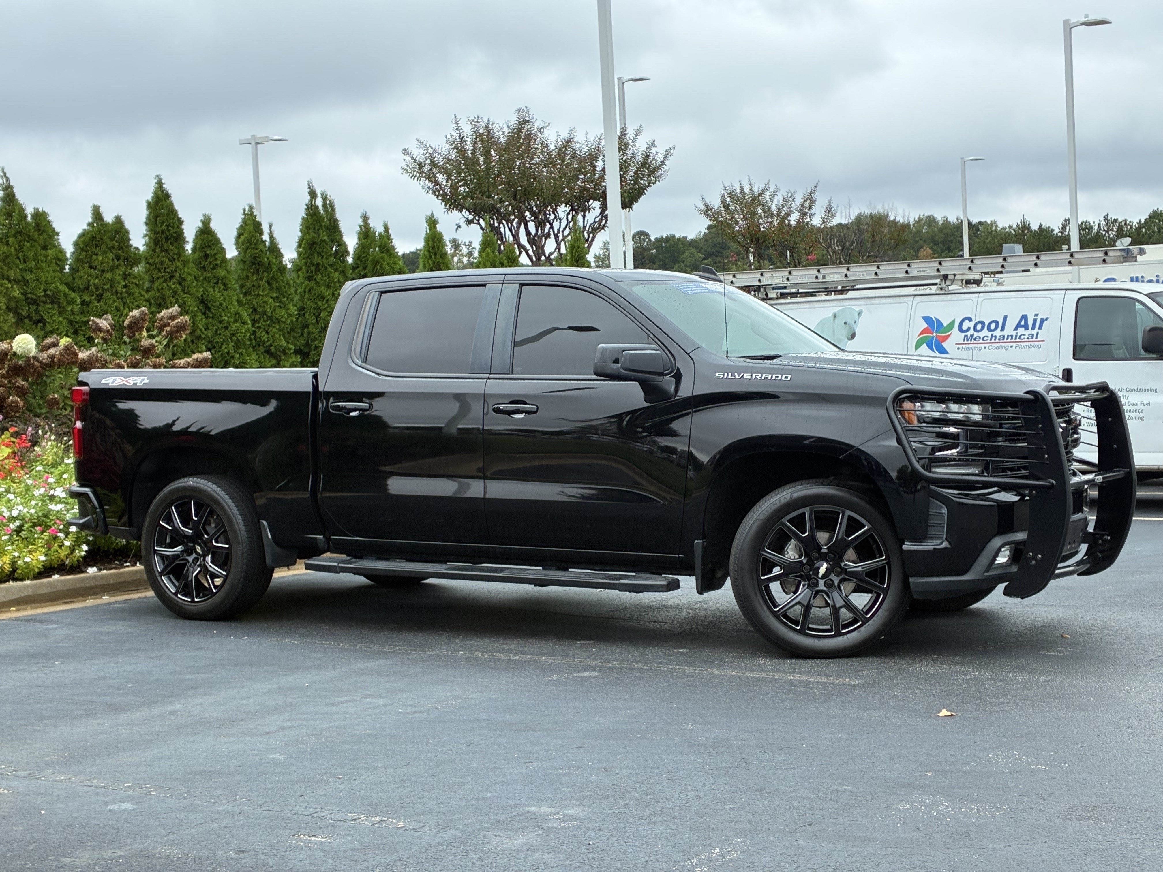 Used 2022 Chevrolet Silverado 1500 RST w/ Convenience Package II AWD/4WD image 3