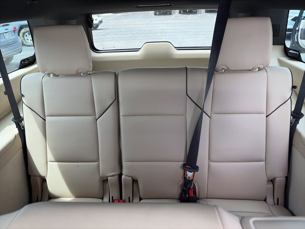 Used 2024 Cadillac Escalade ESV Premium Luxury w/ Performance Package image 11