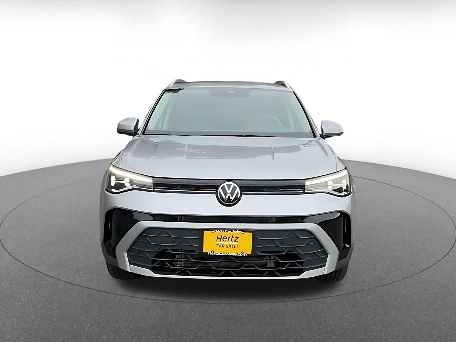 Used 2026 Volkswagen Taos SE AWD/4WD image 4