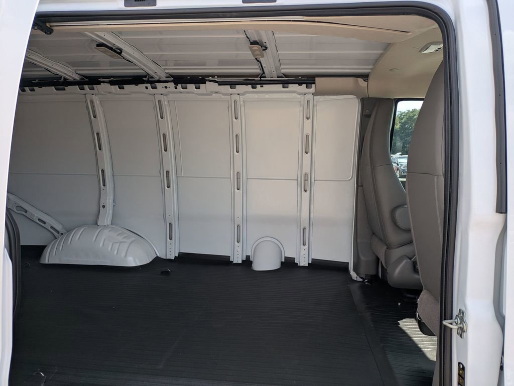 New 2025 Chevrolet Express 2500 w/ Communications Package image 25