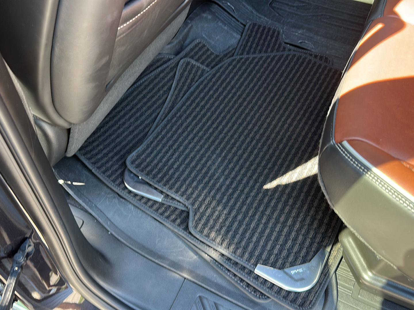 Used 2023 GMC Sierra 1500 Denali Ultimate image 31