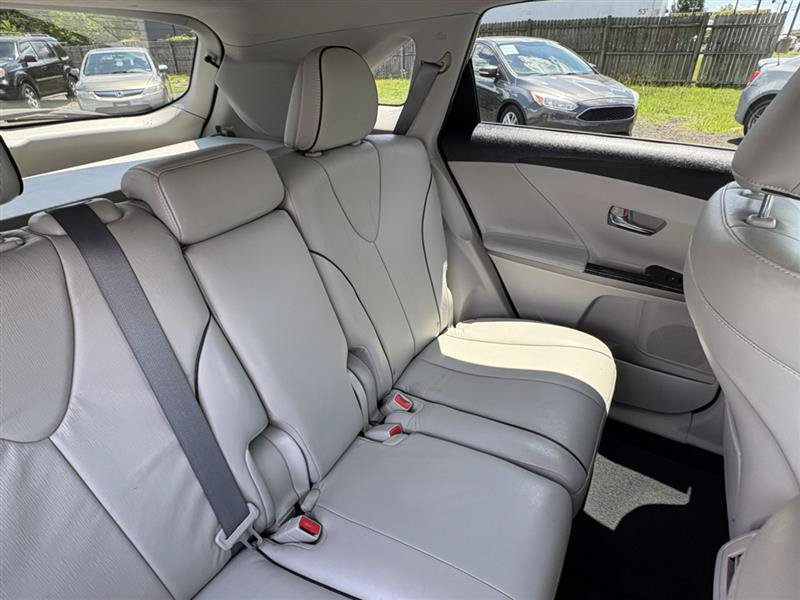 Used 2013 Toyota Venza XLE AWD/4WD image 17