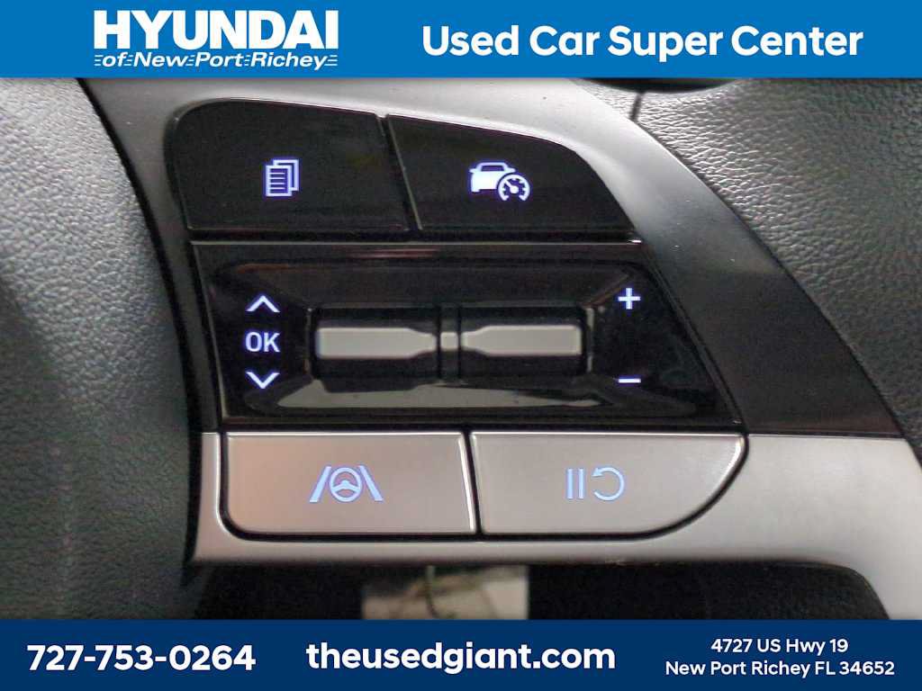Used 2025 Hyundai Elantra SE w/ Cargo Package FWD image 25